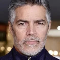ესაი მორალესი | Esai Morales
