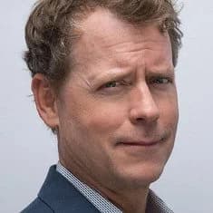 გრეგ კინერი | Greg Kinnear