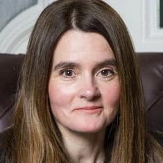 შირლი ჰენდერსონი | Shirley Henderson