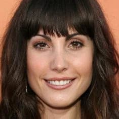 კარლი პოუპი | Carly Pope