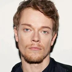 ალფი ალენი | Alfie Allen