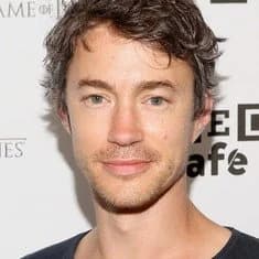 ტომ უისდომი | Tom Wisdom