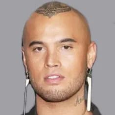 სტენ უოლკერი | Stan Walker