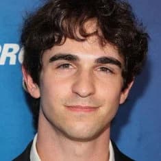 ზაკარი გორდონი | Zachary Gordon