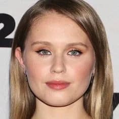 ელიზა სკანლენი | Eliza Scanlen