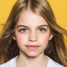 რის ოლივია კოტი | Rhys Olivia Cote