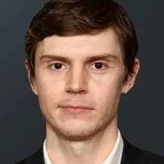 ევან პიტერსი | Evan Peters