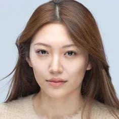 სელენე იუნ | Selene Yun